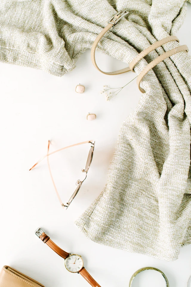 Textiles, Jewellery & Accessories